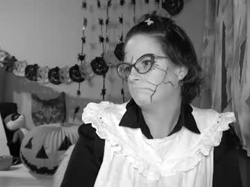 SneakyMiky webcam livesex profile in nails cams