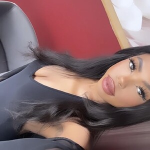 EmiliaBrooks Black webcam from Canada
