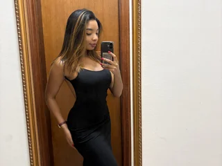 Natasha_Melin Piercings webcam from Brazil